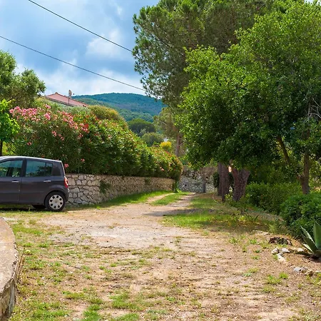 Villetta Campo Allaia 펜션 마르차나